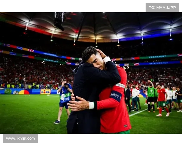 年轻门将希季尔如何在欧洲杯赛场迎战葡萄牙巨星C罗的传奇对决